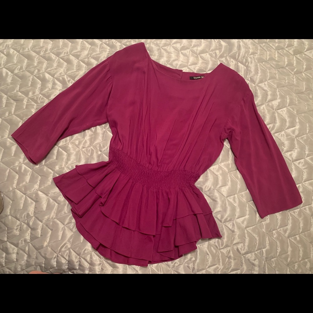 Button back 3/4 sleeve peplum top
